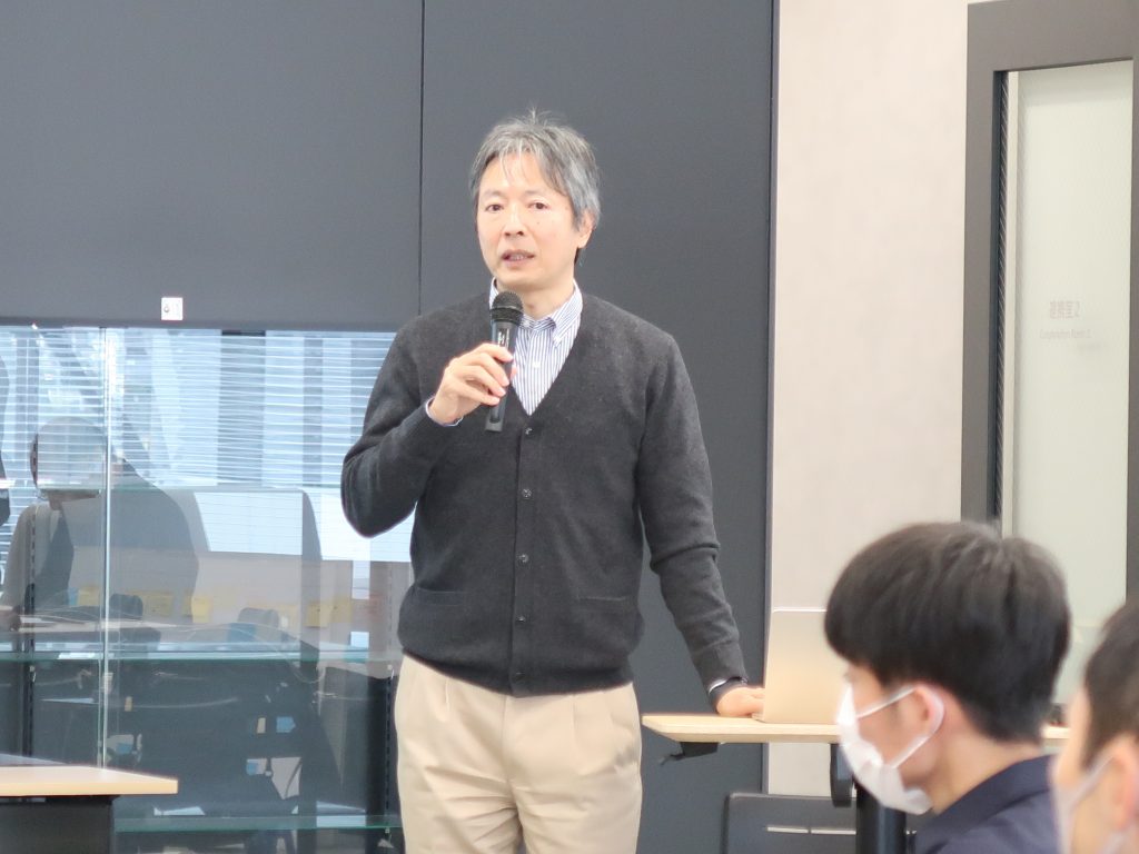 情報データ科学部〈社会人向け〉IT先端技術応用講座：『デザイン思考アプローチによる顧客価値創出講座』（By スタッフSaori）